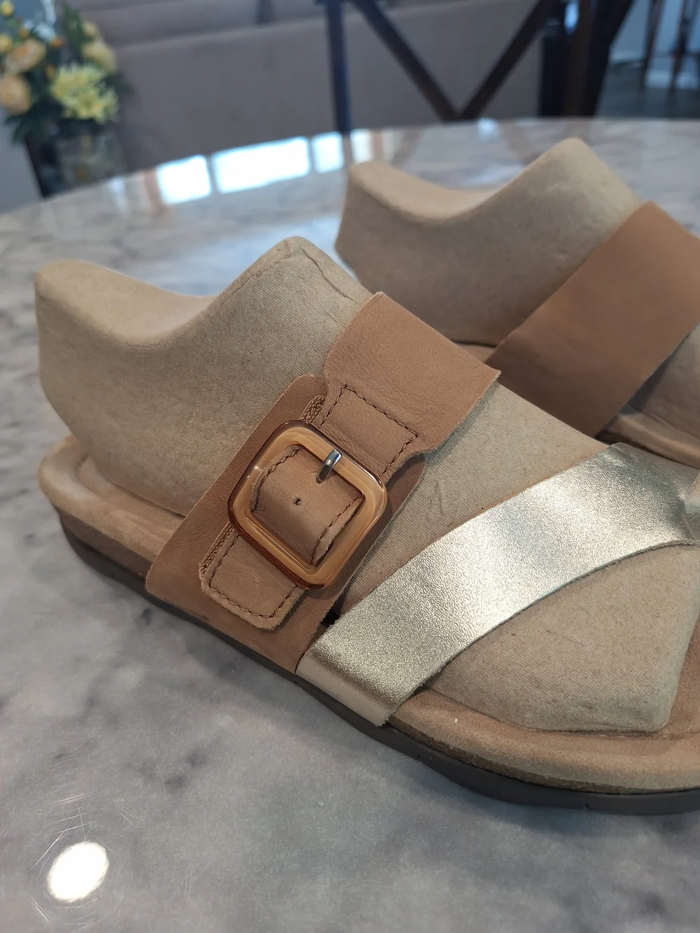 Earth 11M Women’s Tan and Metallic Sandal Slide - Stylish Comfort